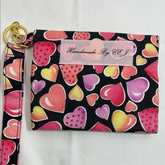 Handmade Colorful Heart Pattern Change Purse with Wristlet - Picture 8 of 8